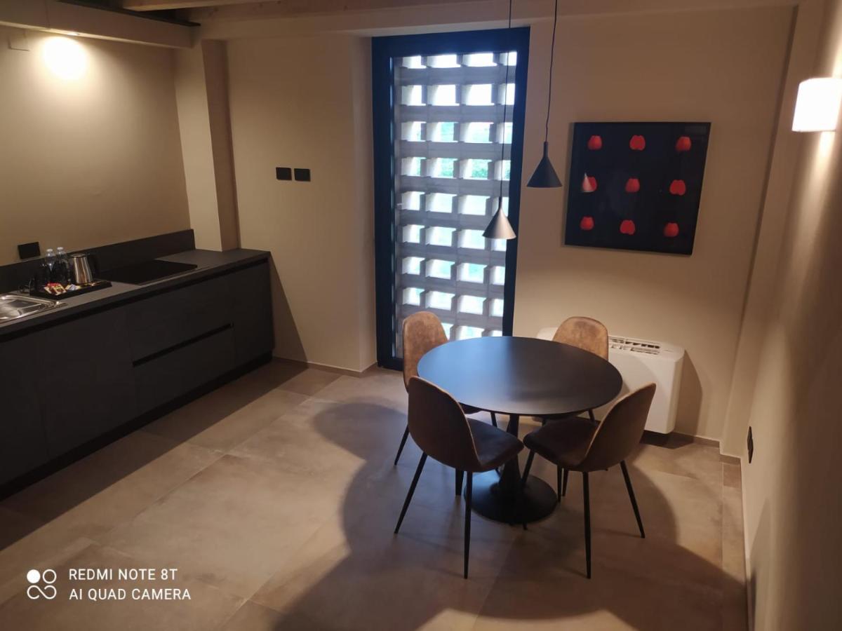 Agriturismo Casa Pezzo 卡斯特努沃德加尔达 外观 照片