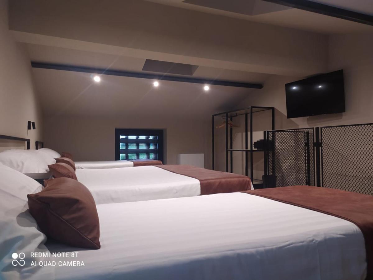 Agriturismo Casa Pezzo 卡斯特努沃德加尔达 外观 照片
